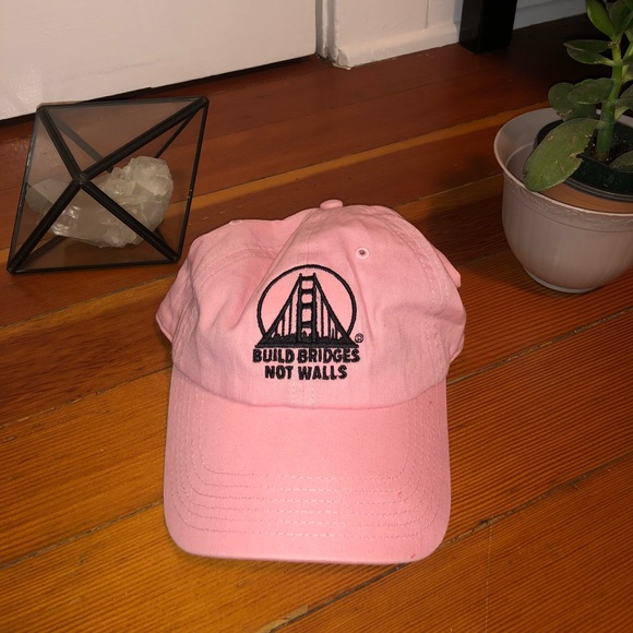 Pink Hat | San Franpsycho - Picture 4 of 5
